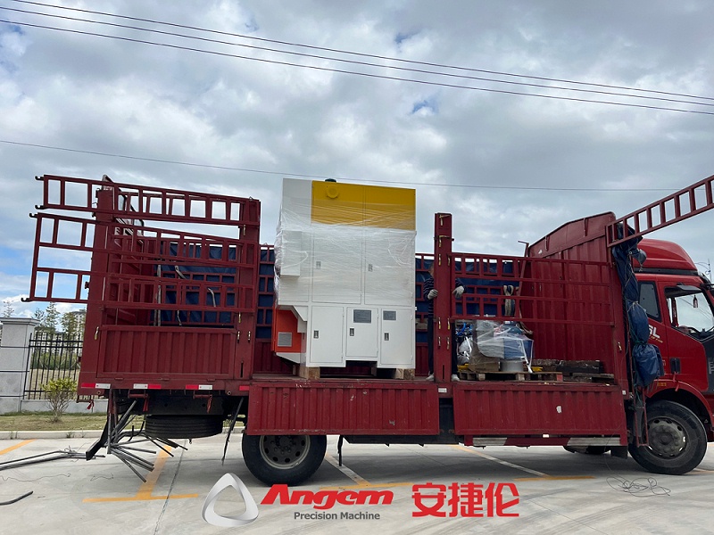 噴膠機(jī)1